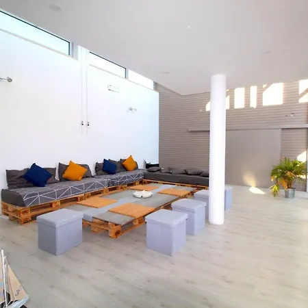 Вилла 5 Bedrooms With Shared Pool Jacuzzi And Terrace At Setubal Пиньял-Нову