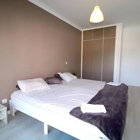 Вилла 5 Bedrooms With Shared Pool Jacuzzi And Terrace At Setubal Пиньял-Нову