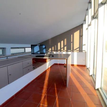 5 Bedrooms With Shared Pool Jacuzzi And Terrace At Setubal Пиньял-Нову