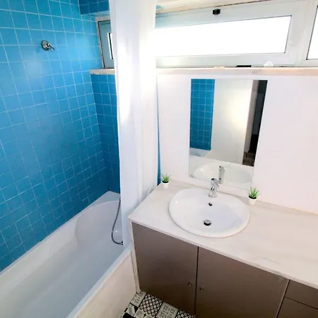 5 Bedrooms With Shared Pool Jacuzzi And Terrace At Setubal Вилла *